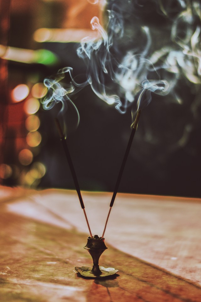 close-up-photograph-of-a-lit-incense-3639806
